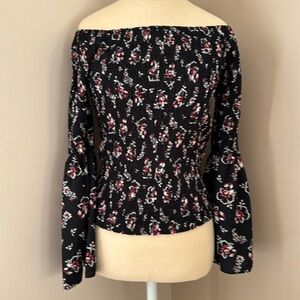 Express bell sleeve shirt great for the holidays